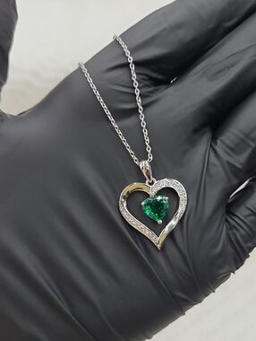 Heart Crystal Pendant Necklace - Green Silver Heart Necklace